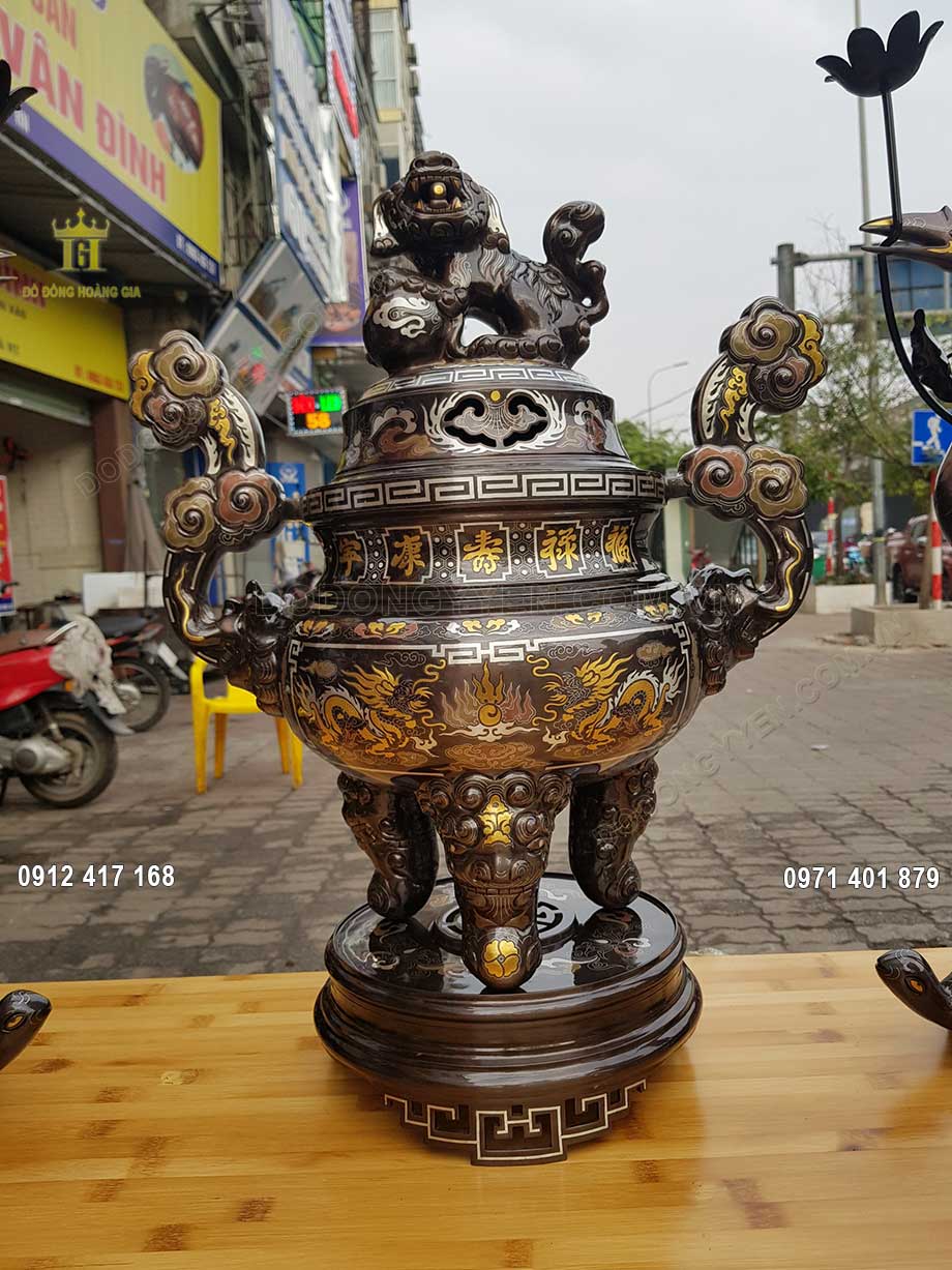 Chữ Ph&uacute;c - Lộc - Thọ - Ninh - Khang được khảm v&agrave;ng 9999 v&ocirc; c&ugrave;ng sắc n&eacute;t